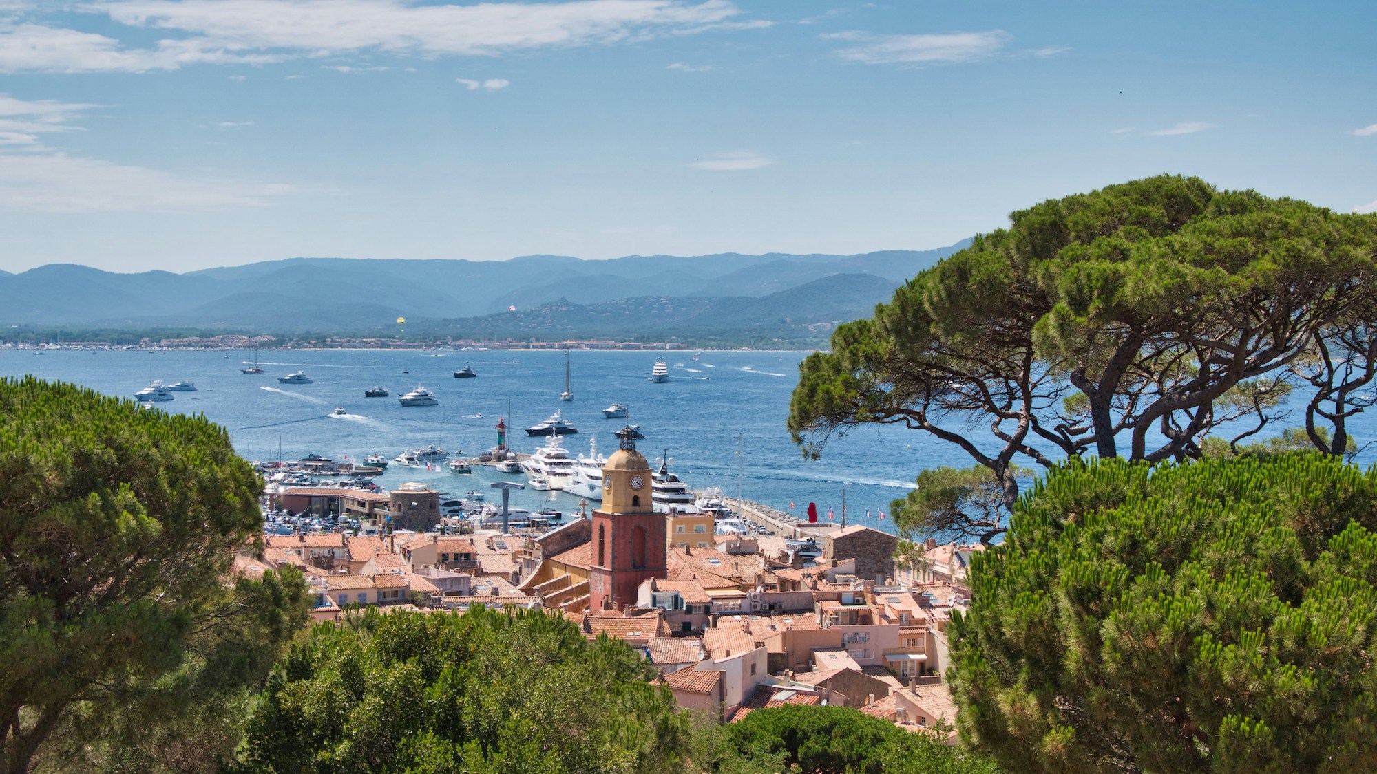 St. Tropez & Grimaud Travel Guide - the blonde scout